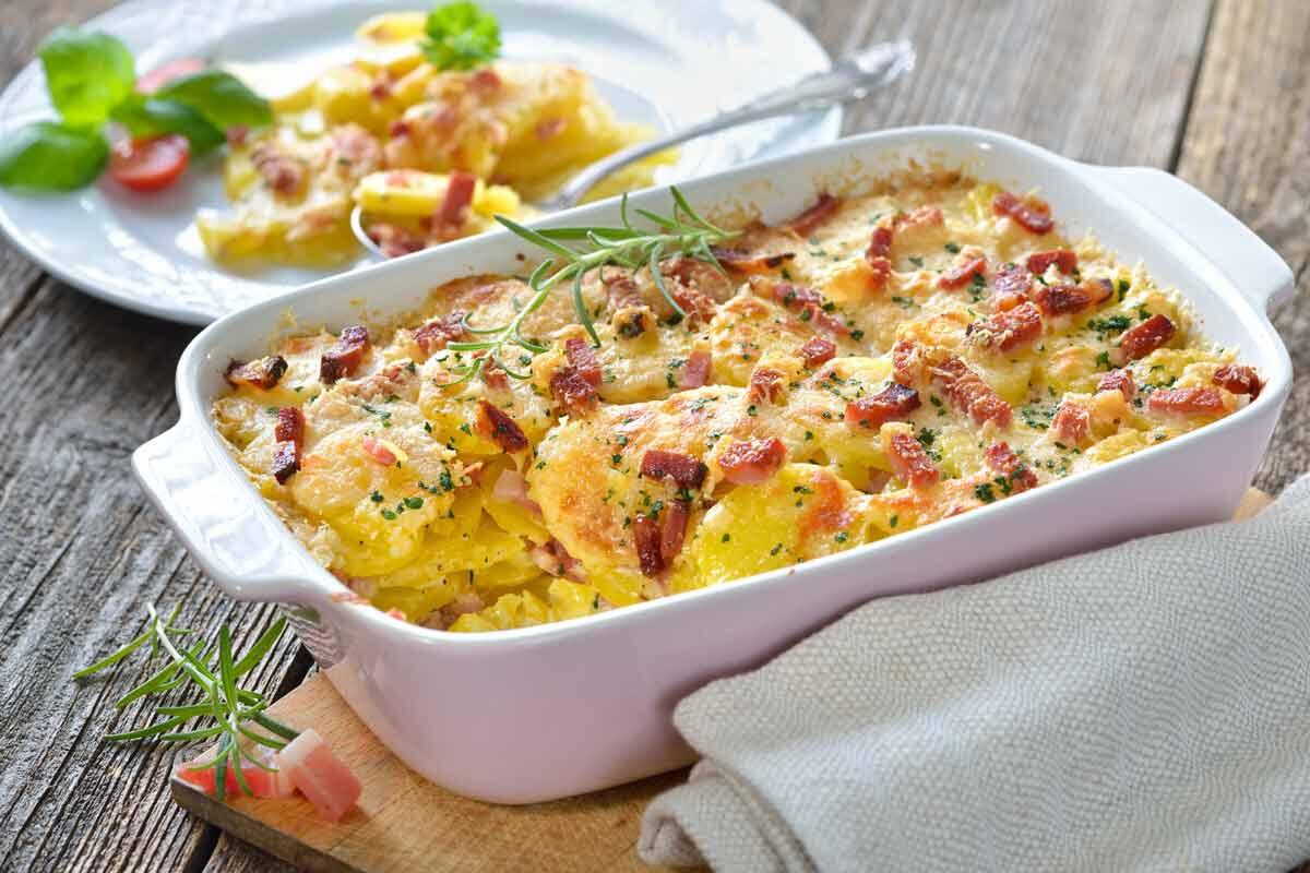 kartoffelgratin-mit-speck.jpg
