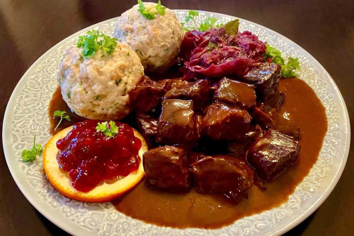 Sauerbraten-gulasch.jpg