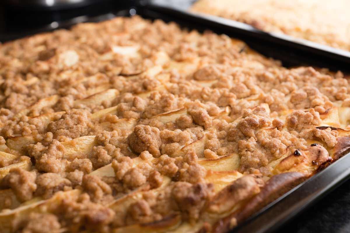 apfel-blech-kuchen.jpg