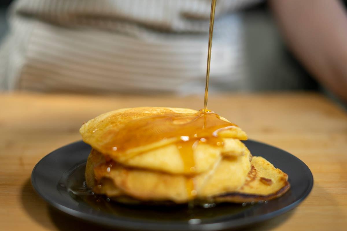 pancakes-ahornsirup.jpg