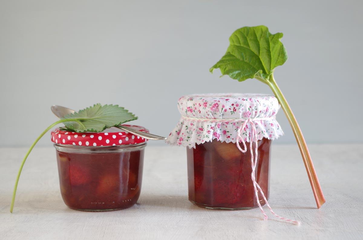 erdbeer-rhabarber-marmelade.jpg