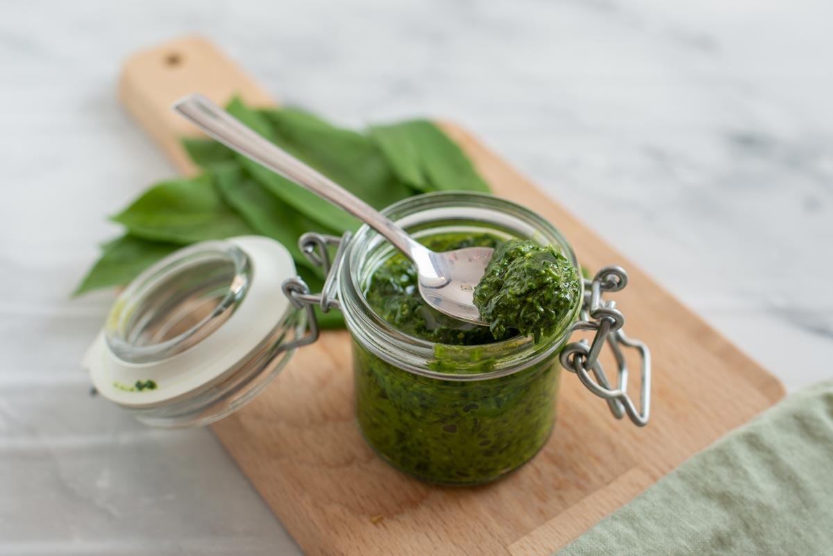 spinat-baerlauch-pesto.jpg