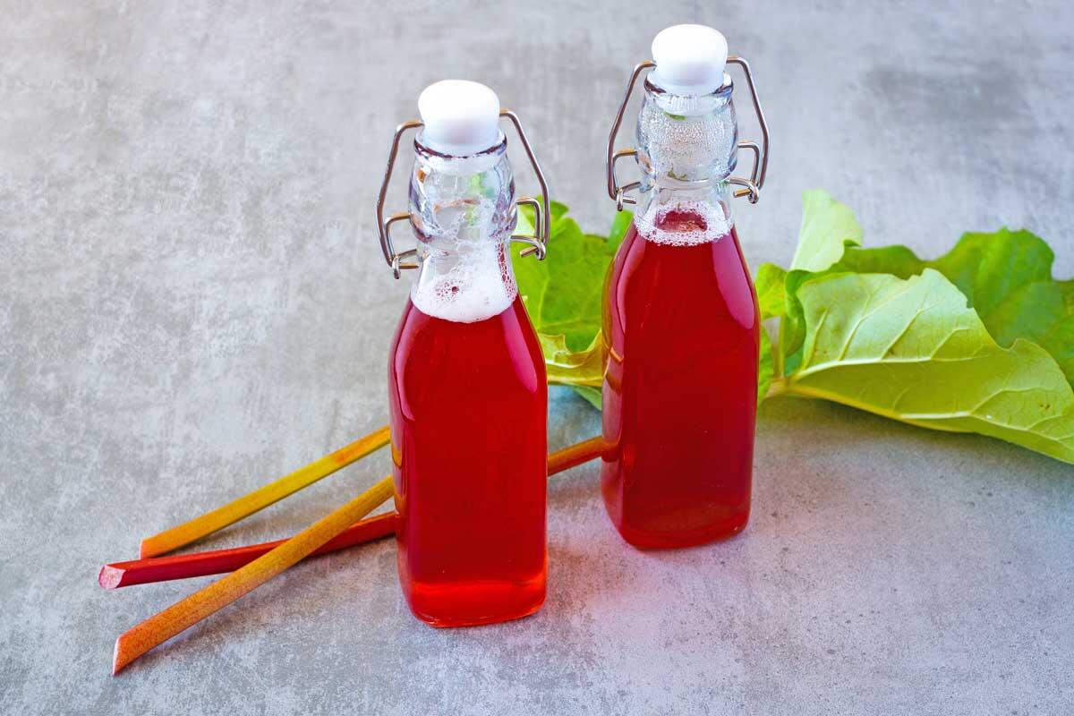 Rhabarbersirup.jpg