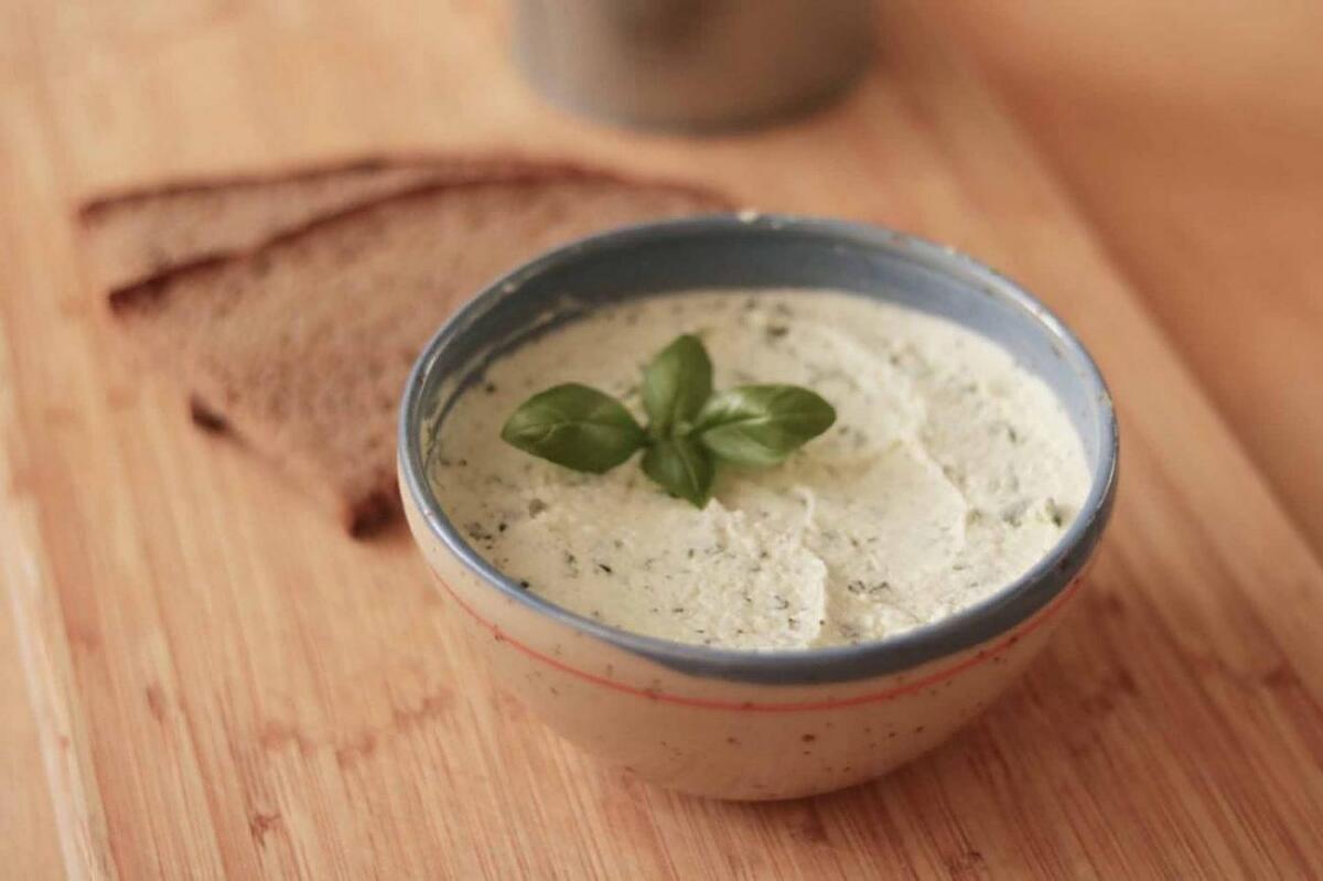 Basilikumdip-e1618297115922-1.jpg