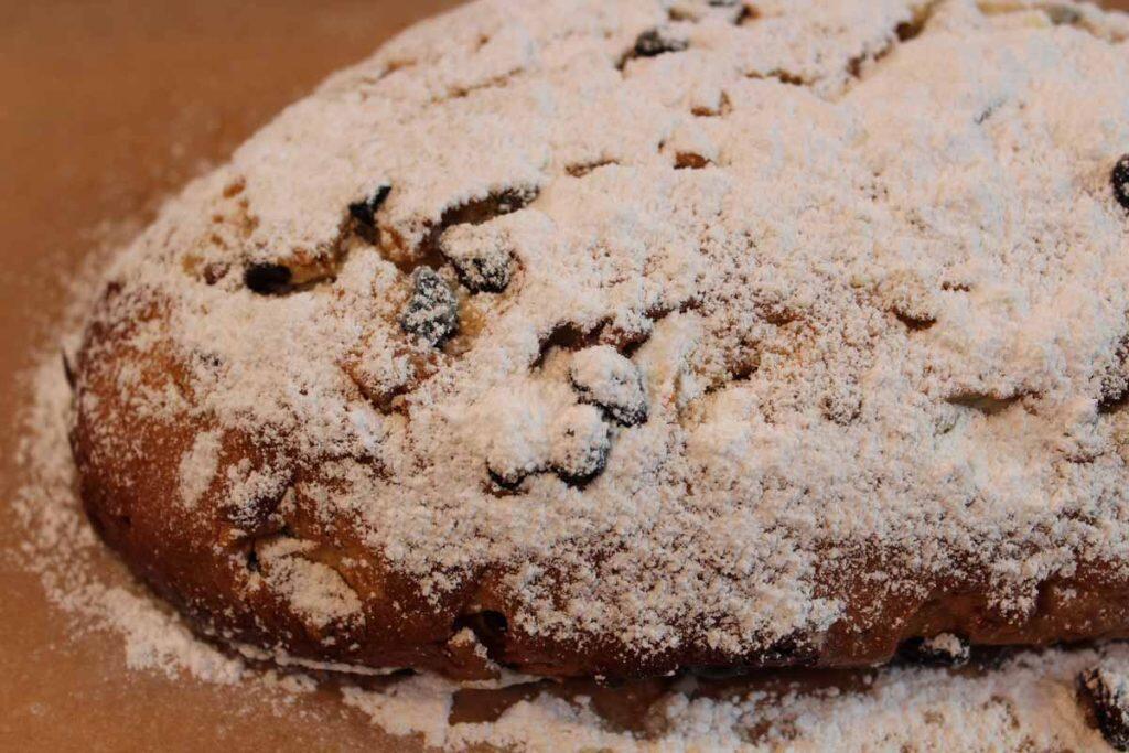 stollen-mit-puderzucker-1024x683.jpg