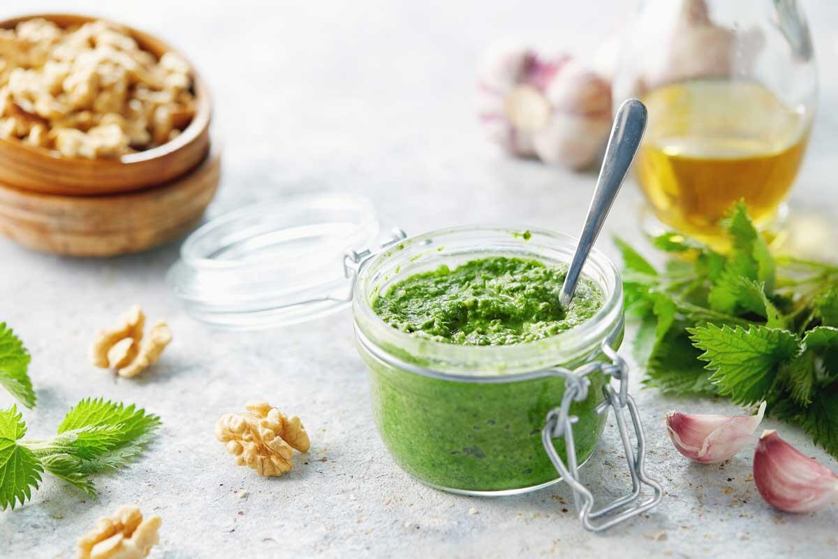 knoblauch-walnuss-pesto.jpg