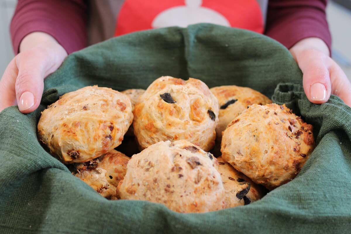 Mediterrane Antipasti-Brötchen