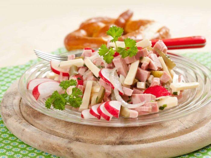 Wurst-Kaese-Salat.jpeg-1200x800-1-700x525.jpg