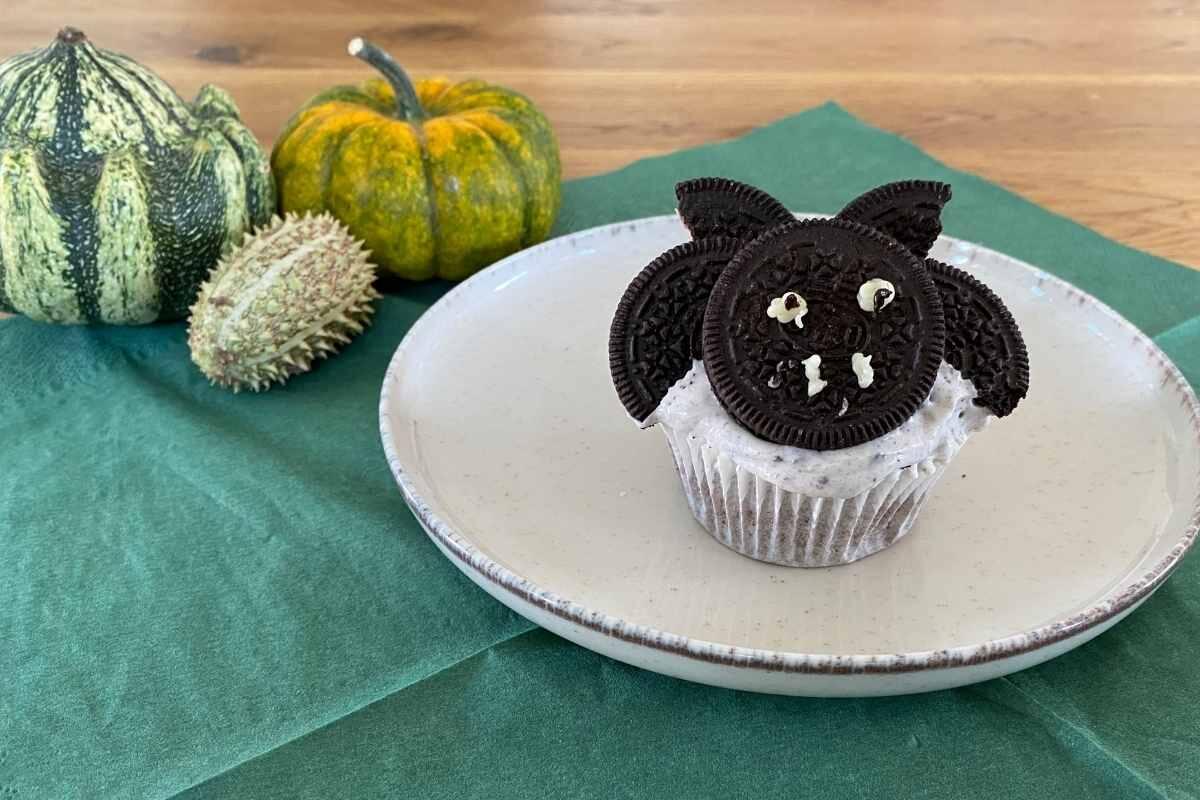 Halloween_Muffin_Fledermaus_einzeln.jpg