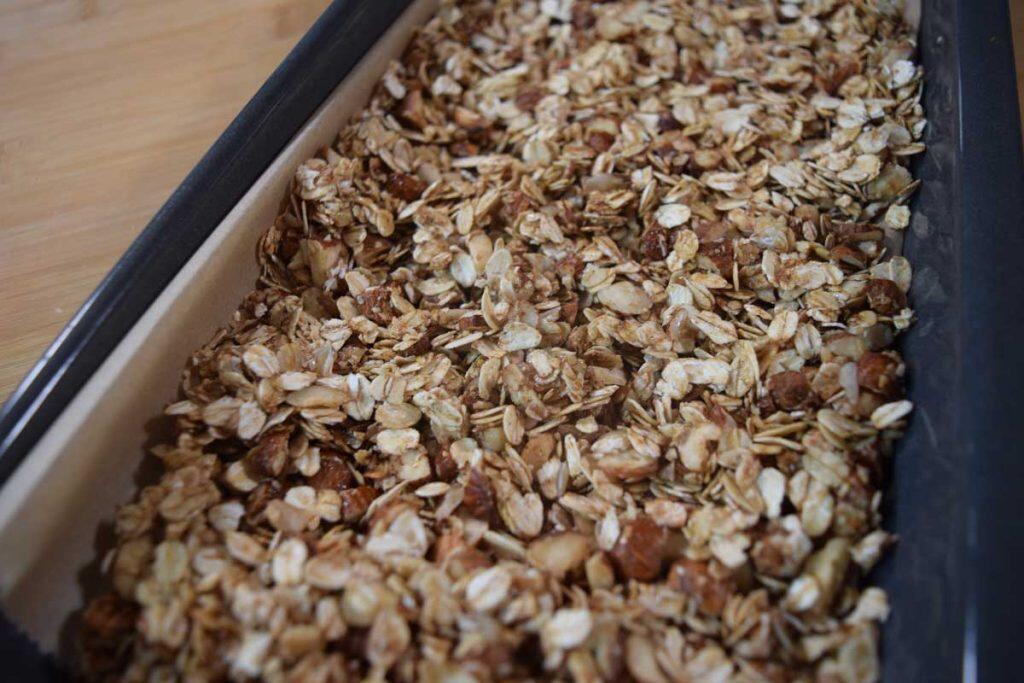 blech-granola-1024x683.jpg