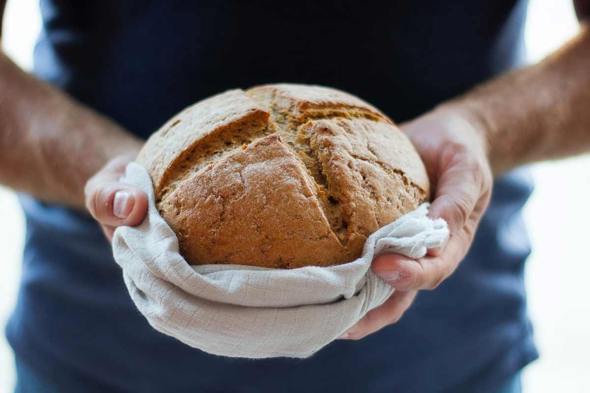Brot backen ohne Hefe: Unser hefeloser Brot-Teig - Fränkische Rezepte ❤️  Rezepte, Tipps & Geschichten aus Franken